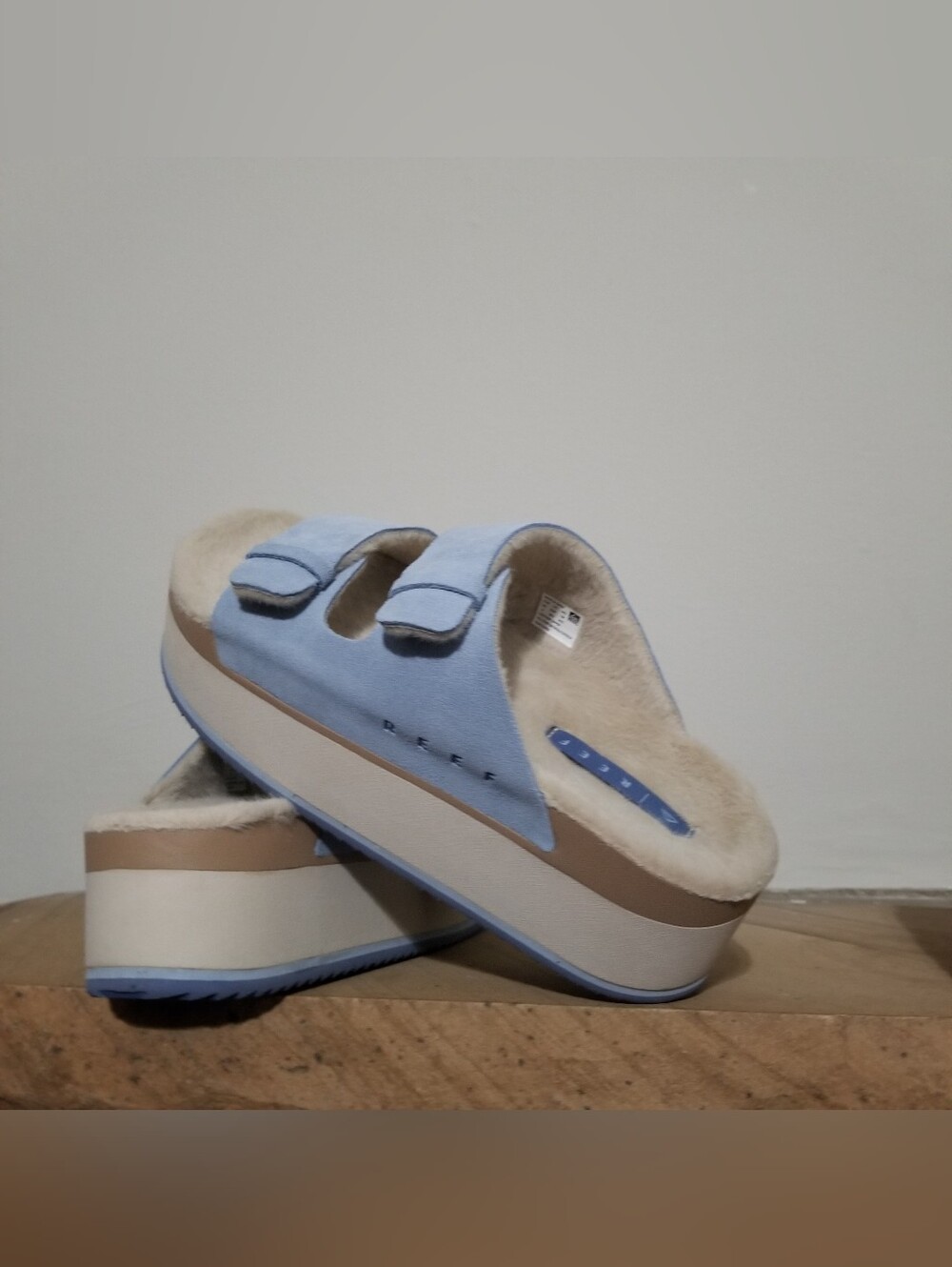 NEW! Reef Light Blue Shearling Platform Slide Mules sz 8 NWT - Picture 11 of 12